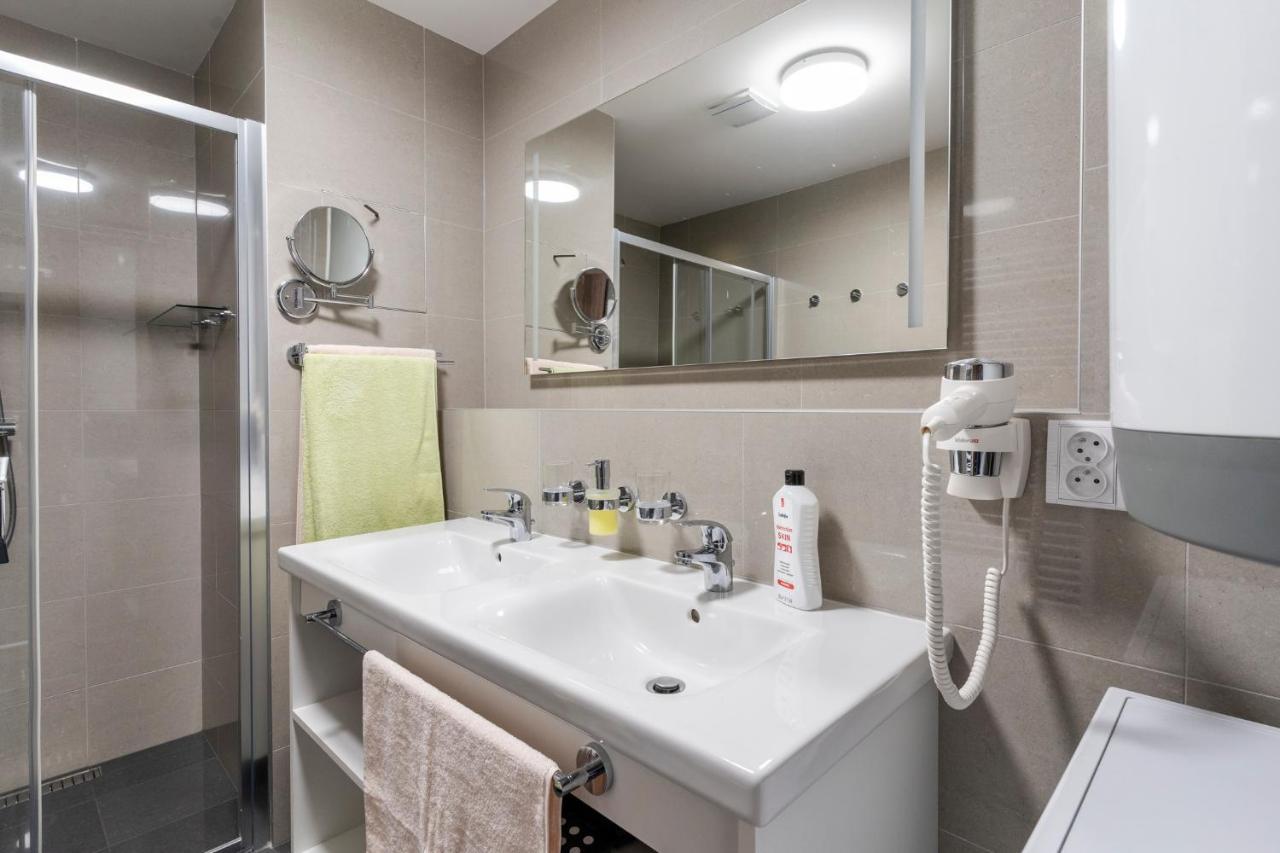 Apartmán Horní Mísečky - luxusní ubytování pro dvě rodiny s dětmi Exterior foto